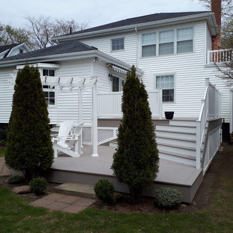 Timbertech Deck With Vinyl Pergola 2