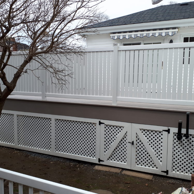 Timbertech Deck With Vinyl Pergola 1