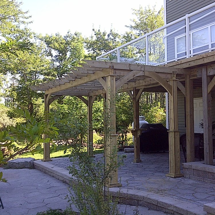 Shaded Outdoor Living Space 5