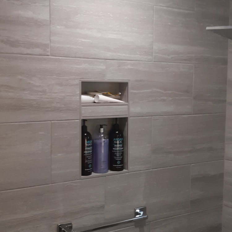 Curbless Shower in a Modern Bathroom 6