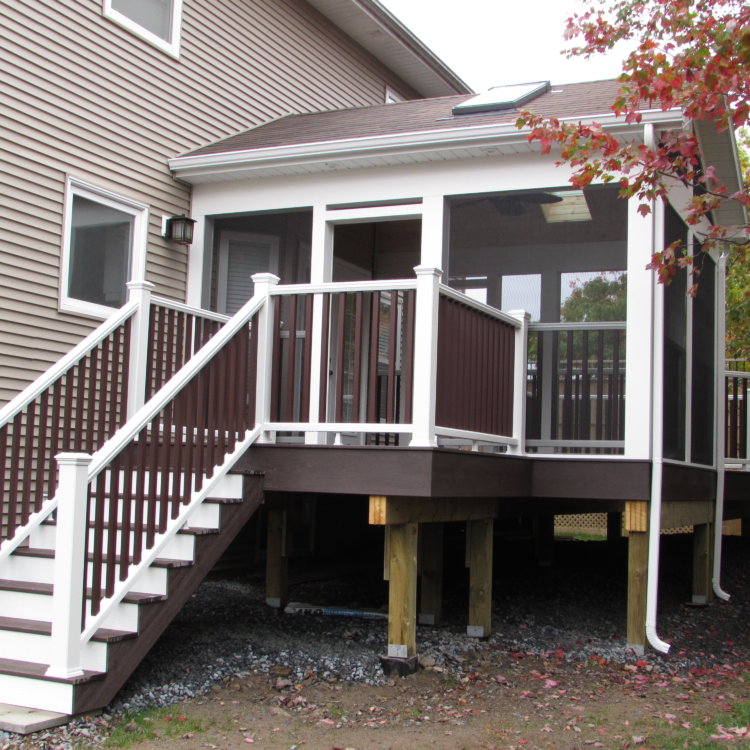 Composite Finish Screen Porch 1