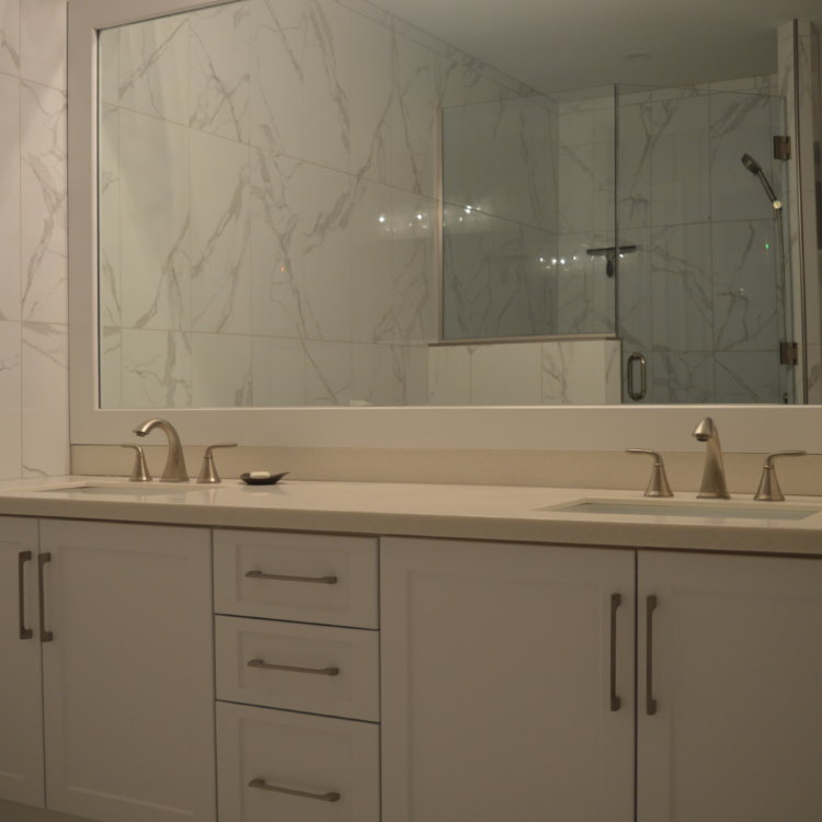 Condo Ensuite Bath