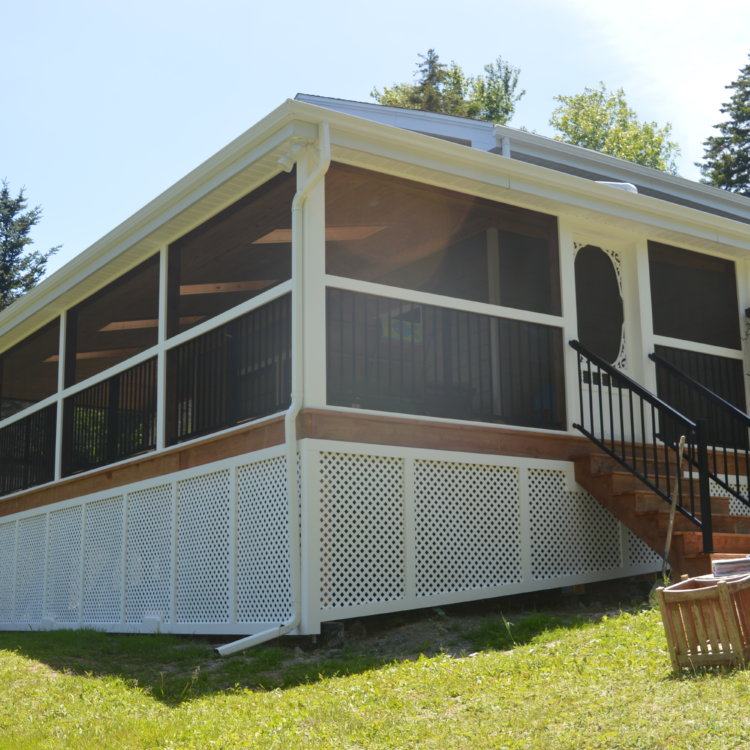 Canadian Home Builders Association Screen Porch Award Winner 4