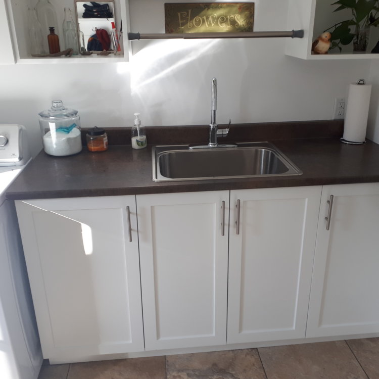 Lower Level Bath & Laundry 3