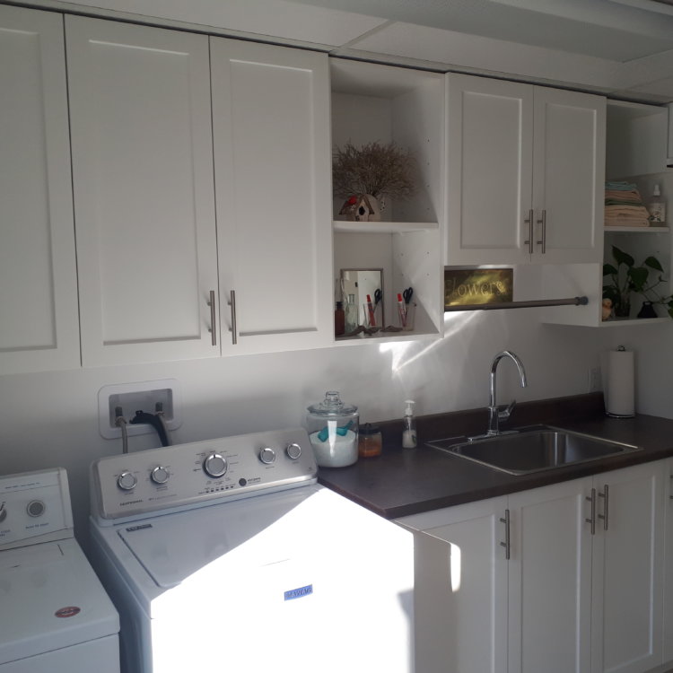 Lower Level Bath & Laundry 1