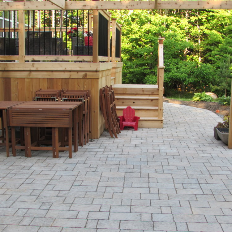 Combination Western Red Cedar Deck & Paver Patio 5