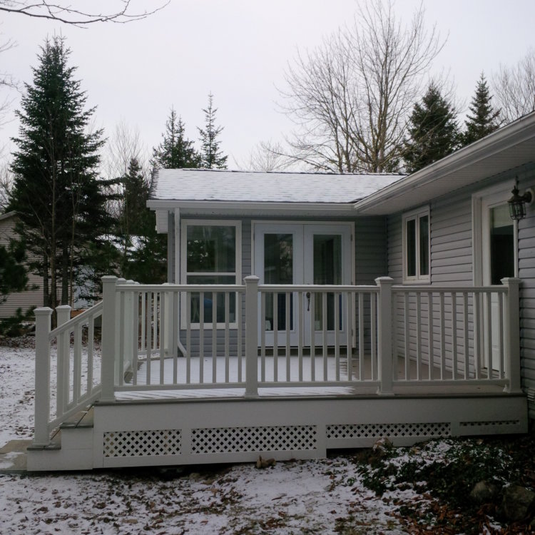 Cozy Sunroom 4