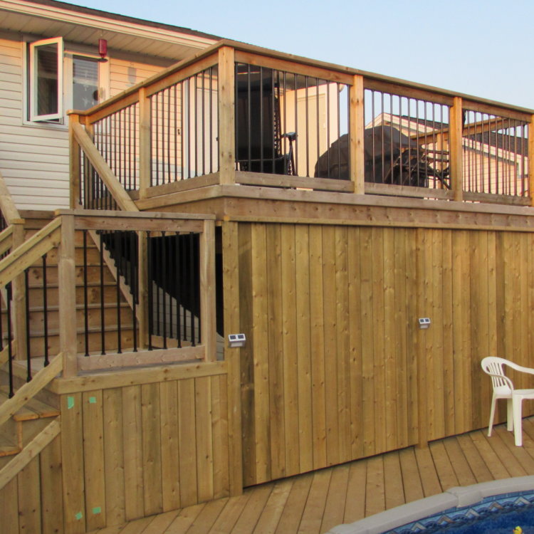 Round Above Ground Pool Deck 1