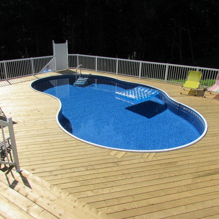 Rear Deck With Pool 3