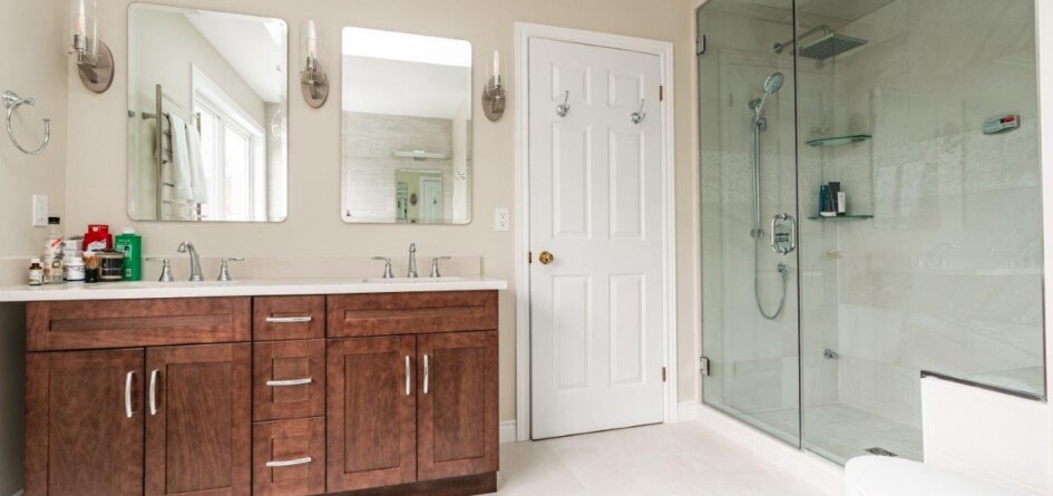 Custom Steam Shower Soaker Tub Ensuite Bathroom